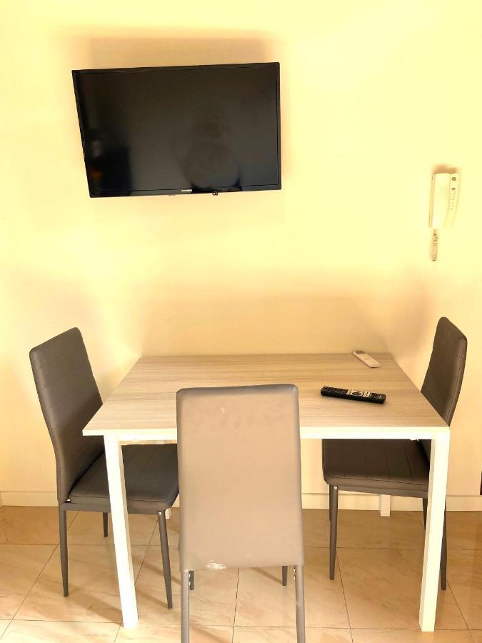 Apartment In Villa Milano Luaran gambar