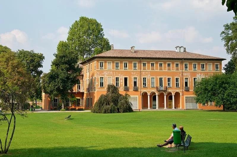 Apartment In Villa Milano Luaran gambar