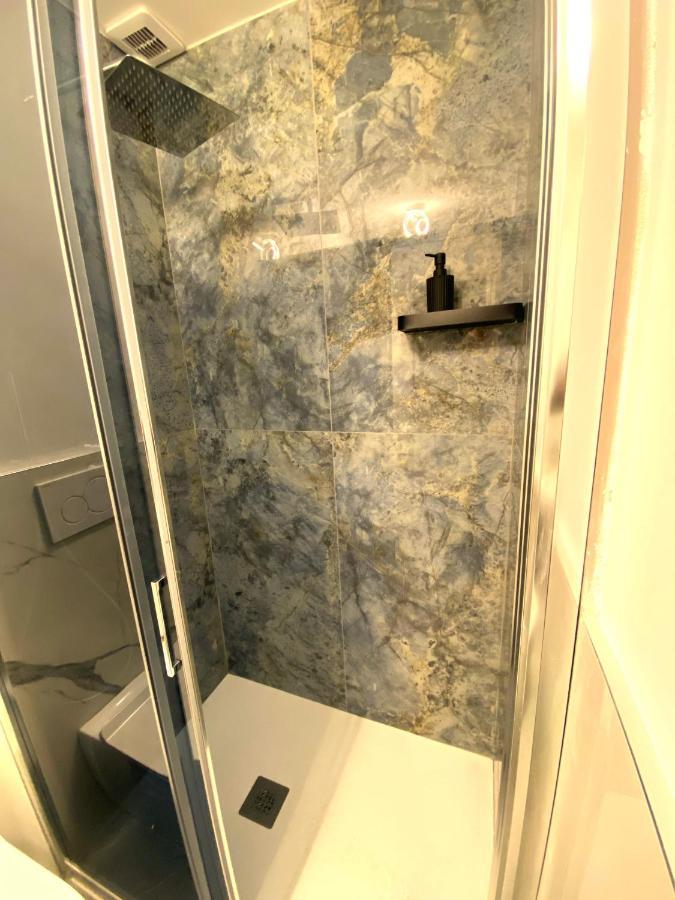 Apartment In Villa Milano Luaran gambar